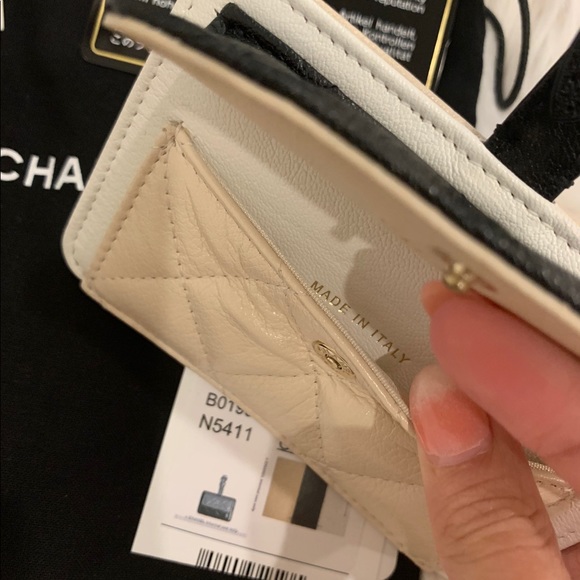 SOLD ❌Chanel luggage tag 🏷 - Picture 5 of 8